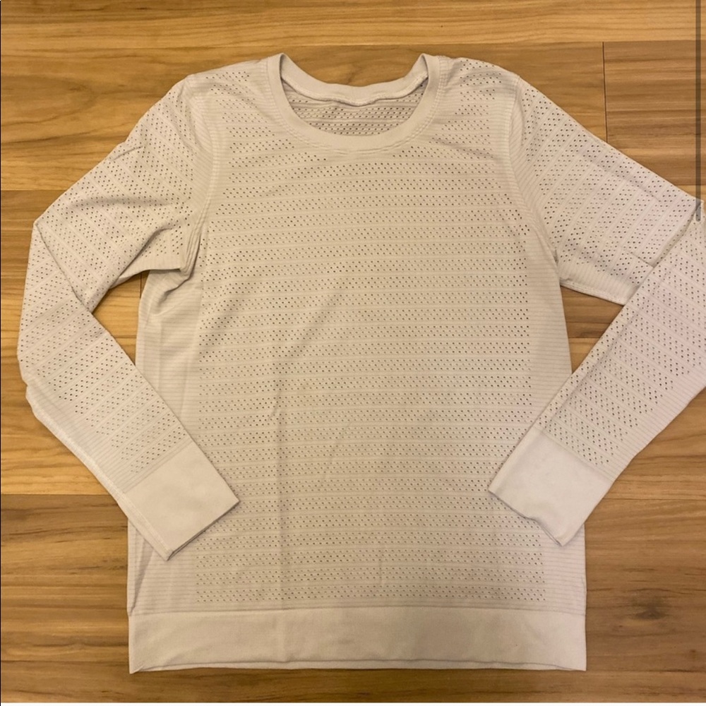 COPY - Lululemon sz 6 Breezy white top shirt
